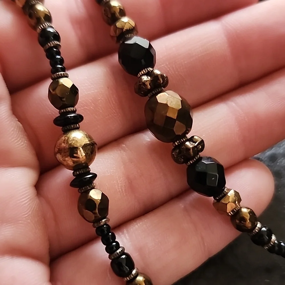 VTG glass necklace - Picture 5 of 8